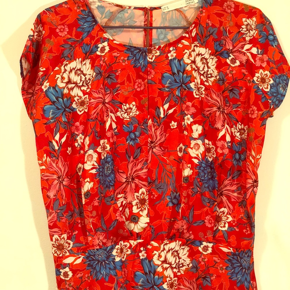 Sfera poliester top size M new without tags